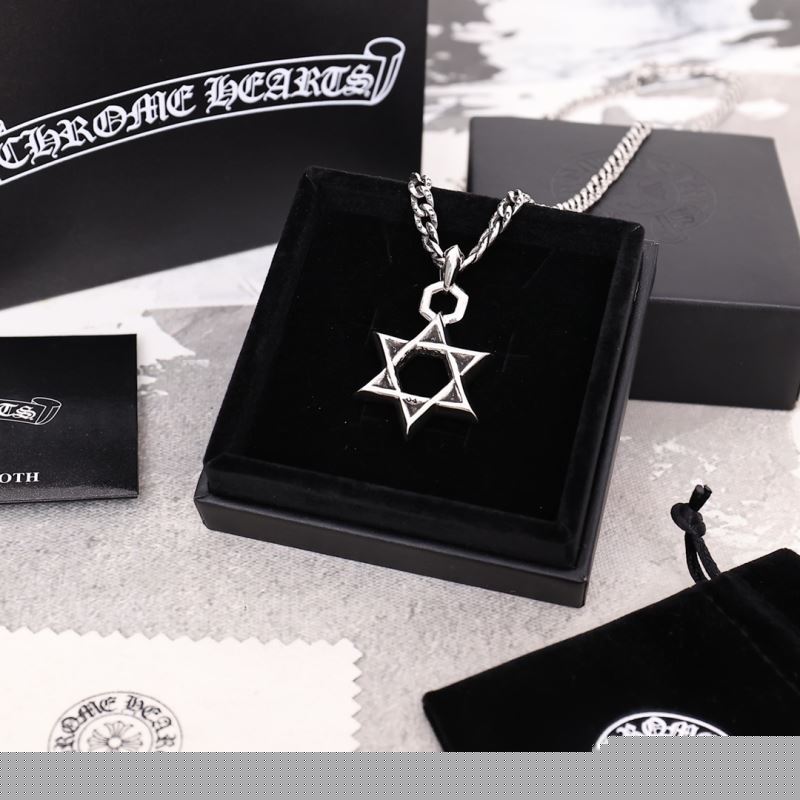 Ch**me He**ts necklaces